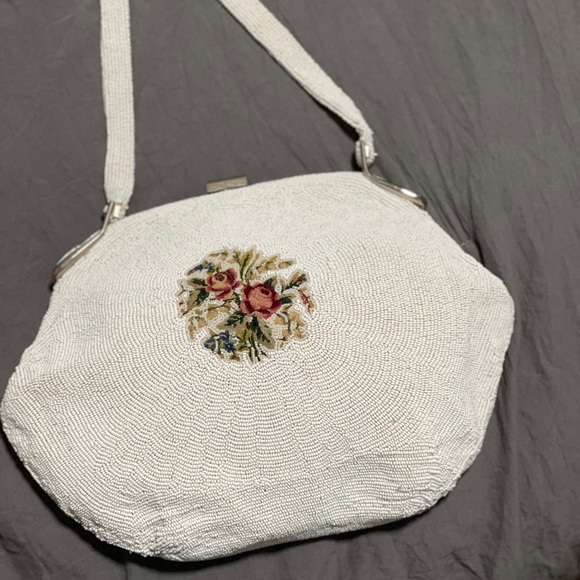 Beaded shoulders bag - Picture 3 of 4